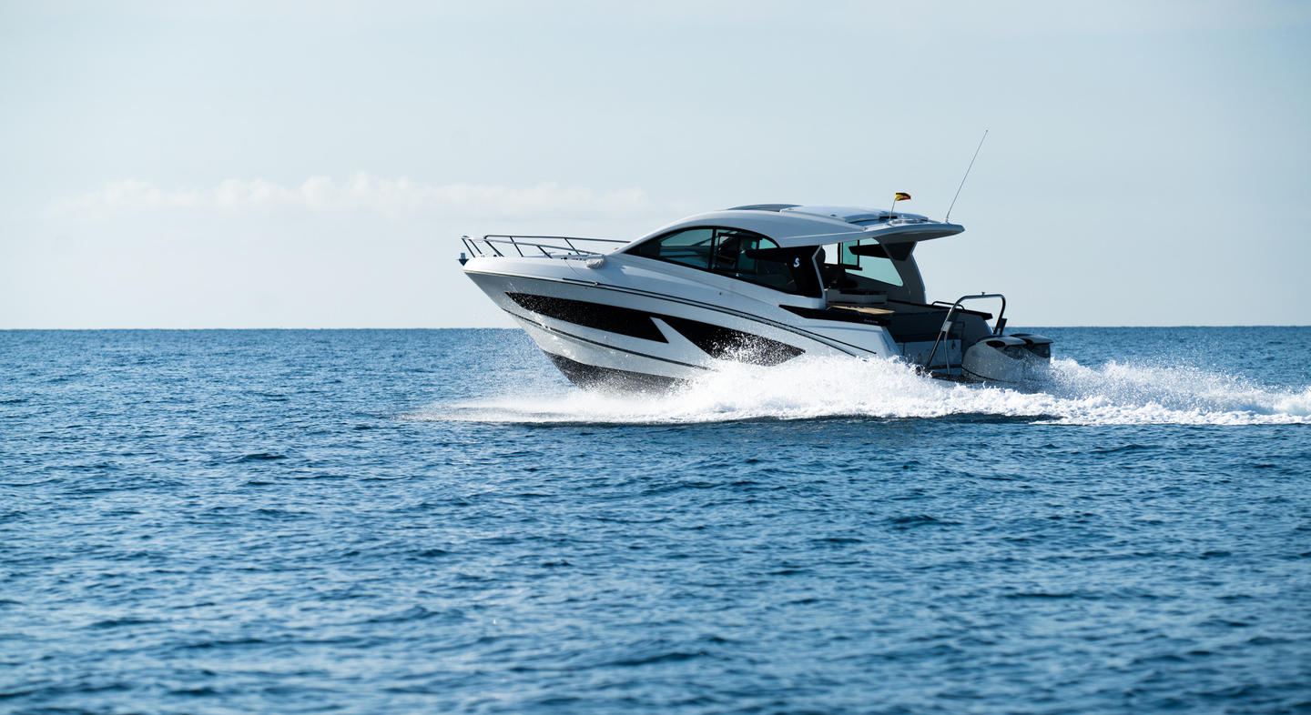 Gran_Turismo_32_exterior_02